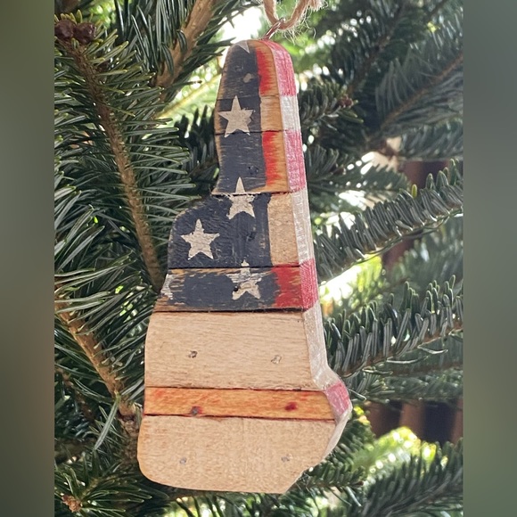 Christmas ornament Reclaimed purpose  “ NH Ornament “ - Picture 1 of 9